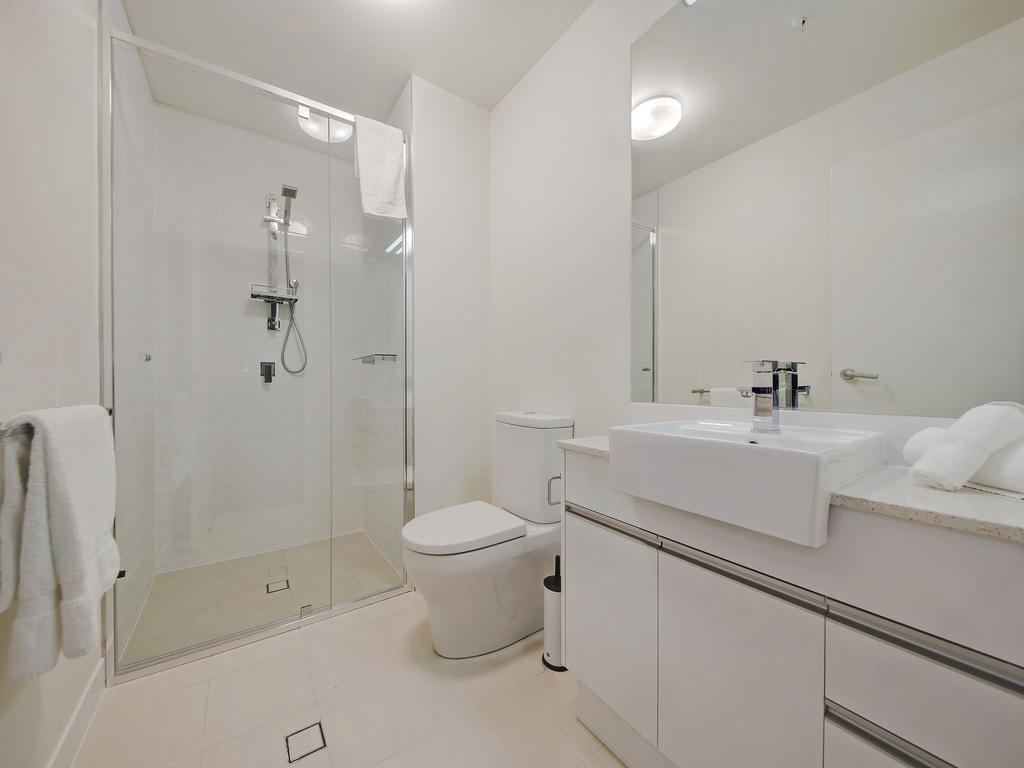 Link Portside Wharf Apartment Hotel Brisbane Habitación foto